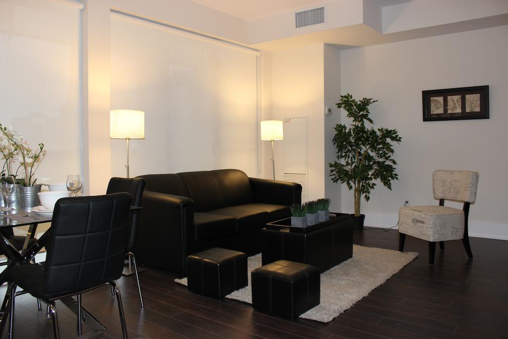 Atlas Suites - Cn Tower & Convention Centre Toronto Room photo